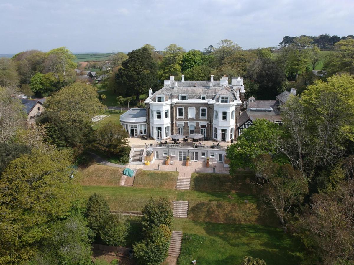 Trenython Manor Resort Фовей Экстерьер фото
